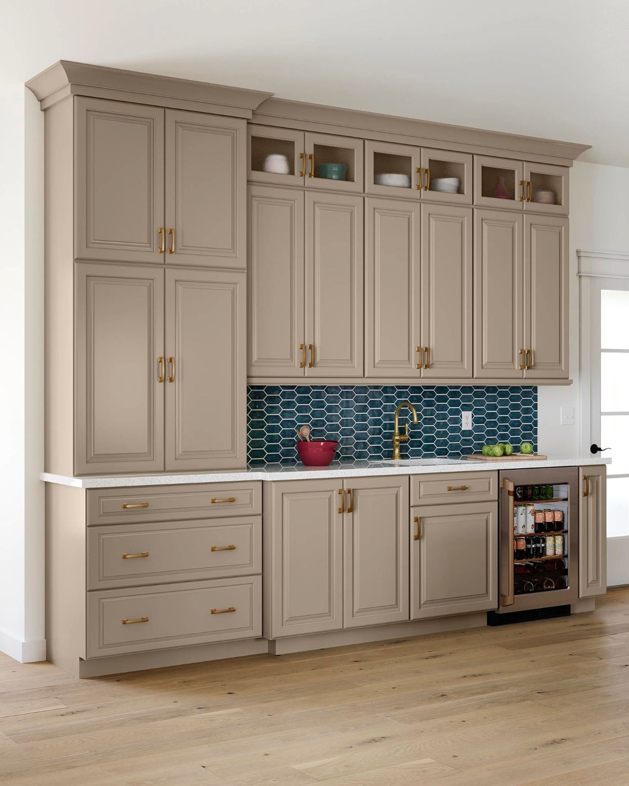 Edgeworth Cabinets