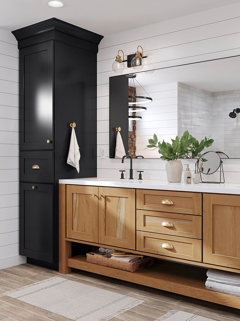 Contrasting cabinets